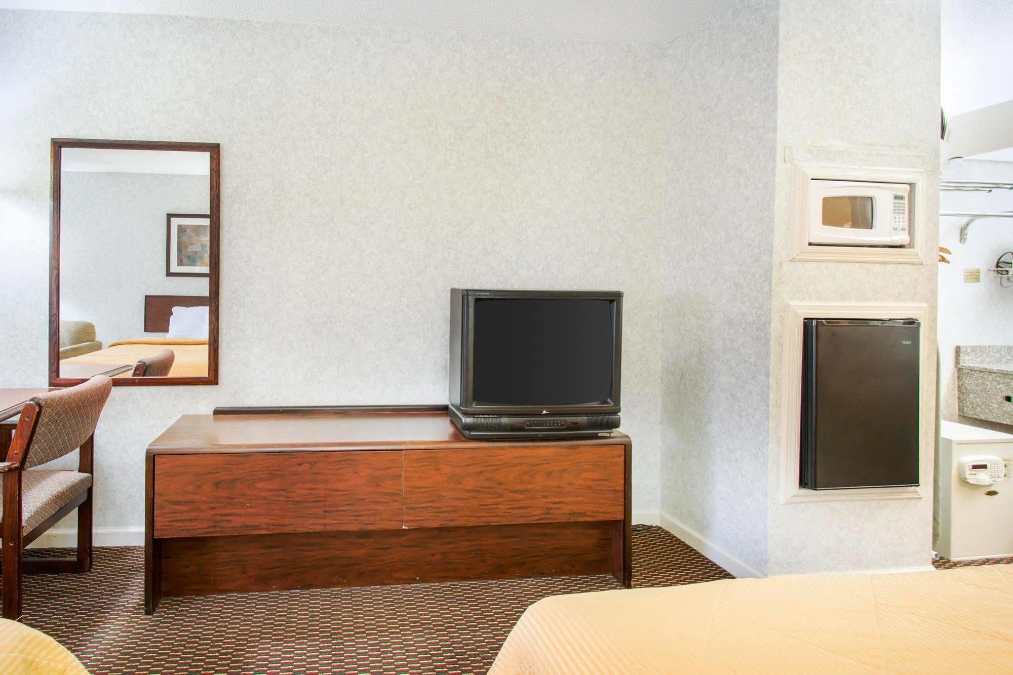 Econo Lodge Troy Exterior foto